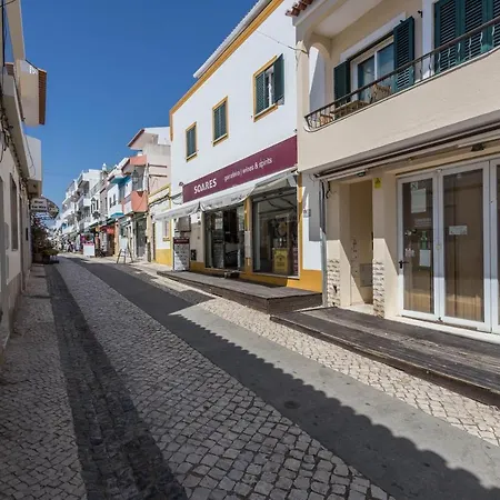 Stories 1 Bedroom Apt Appartement *
